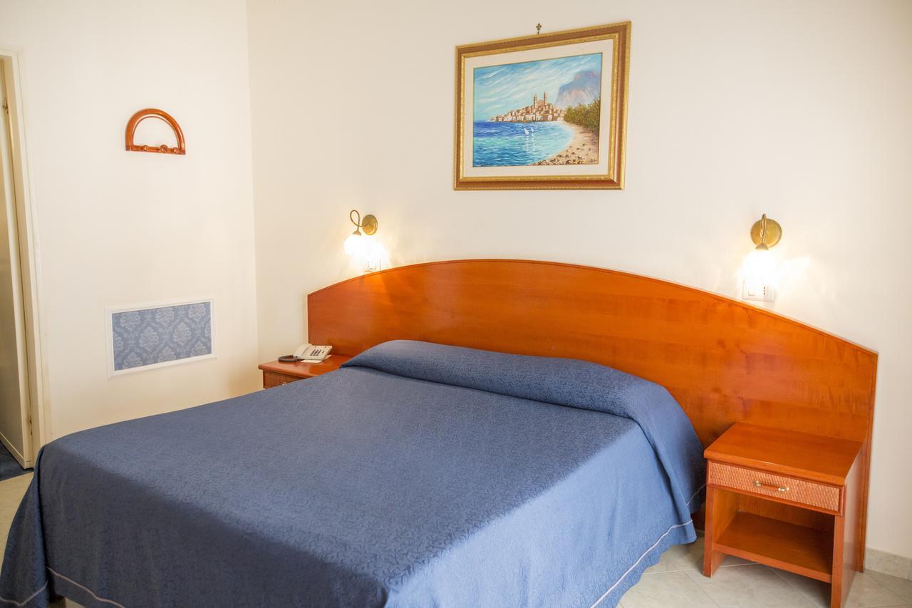 Hotel Mediterraneo Cefalù Εξωτερικό φωτογραφία
