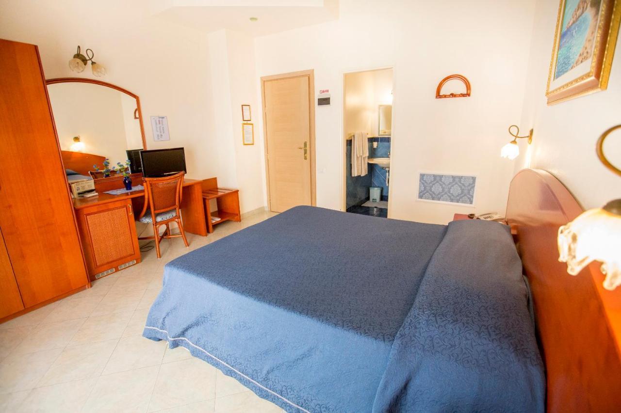 Hotel Mediterraneo Cefalù Εξωτερικό φωτογραφία